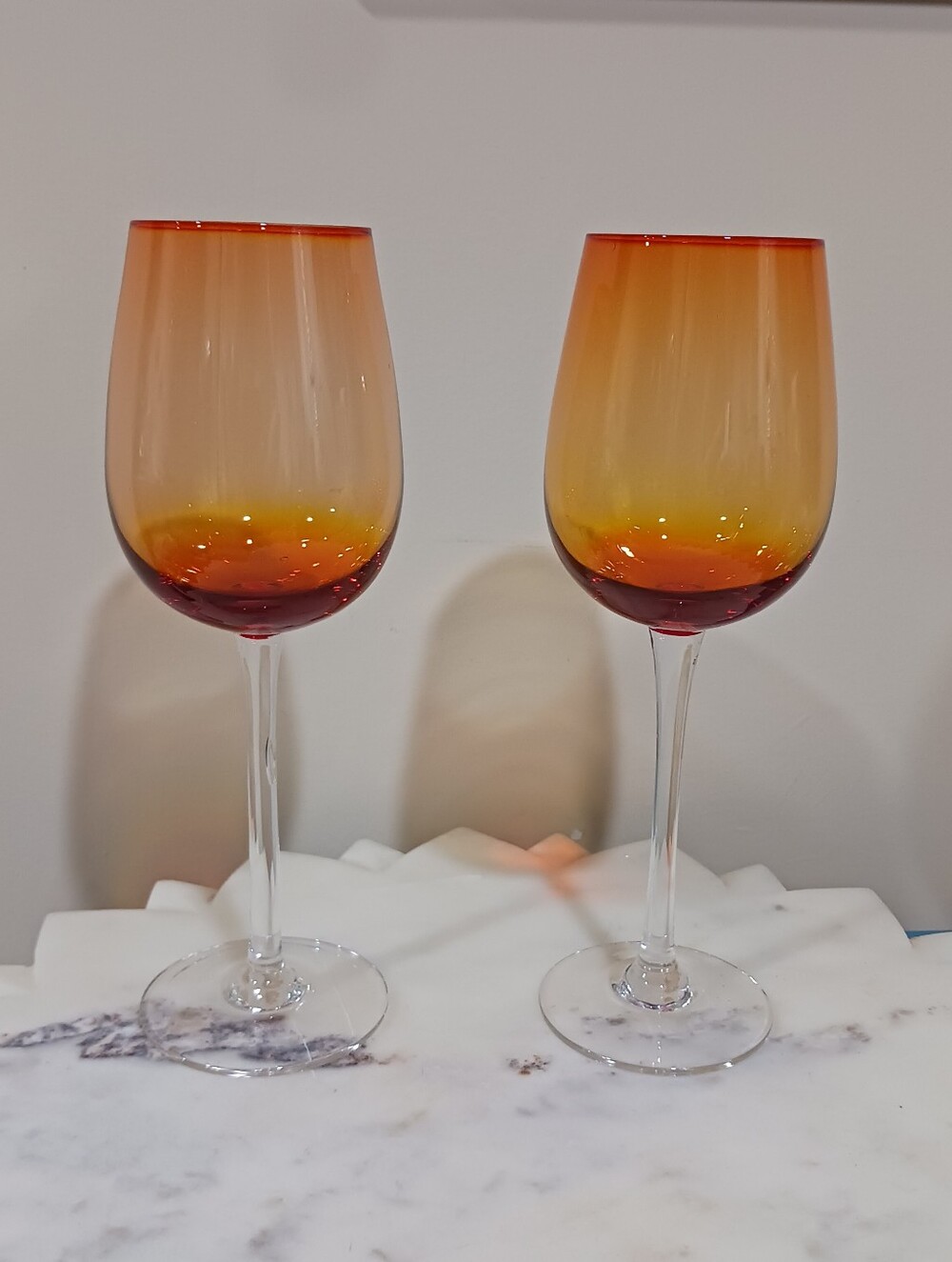 Pier 1 Imports LOT Amberina Ombre Wine Glasses & Terra Cotta Rattan Trivet Retro - Picture 3 of 16